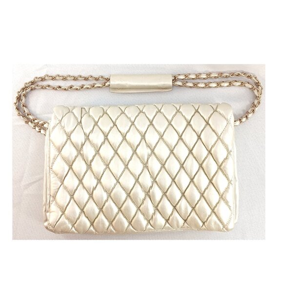 Shoedazzle Champagne Gold Shimmery Metallic Quilted Cross-shoulder Clutch Bag - Picture 2 of 9